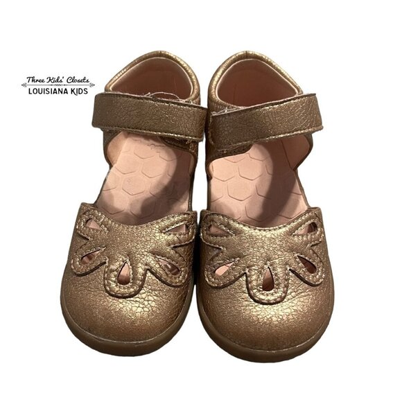 Livie & Luca Other - Livie & Luca Sz 10 Rose Gold Petal 2.0 Dewdrop Shoes